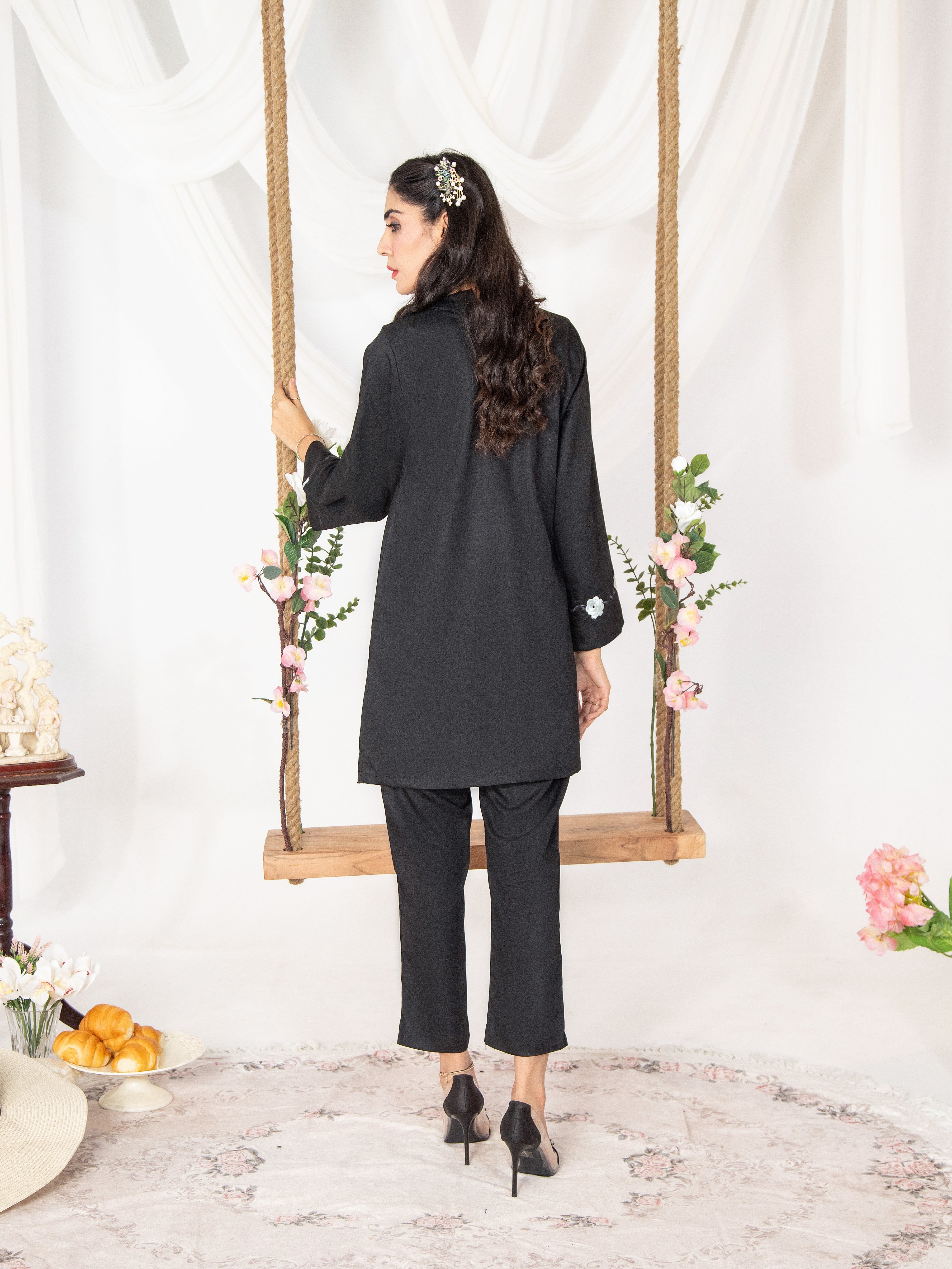 Black Women 2Pcs Stitched Suit (Winter) VW06-B